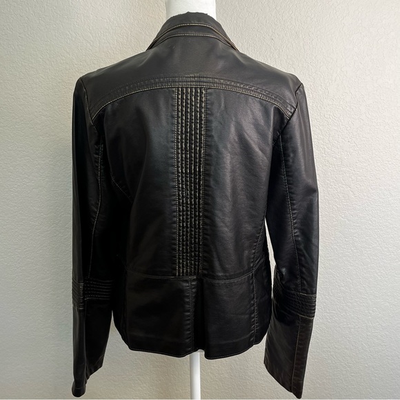 Big Chill Vintage Faux Black Leather With Bronze Distressed Jacket Size Medium - Picture 11 of 15